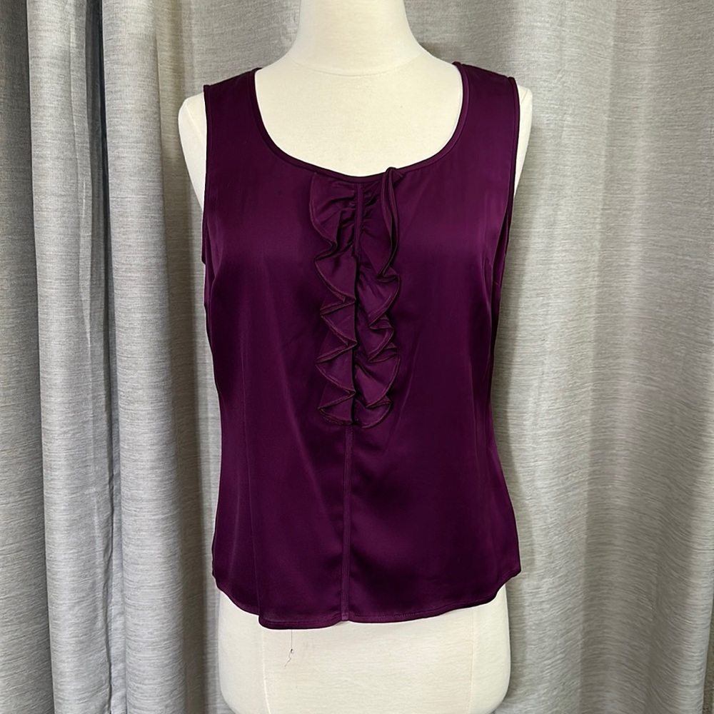 EUC silk St. John w/ lining purple blouse. Size P